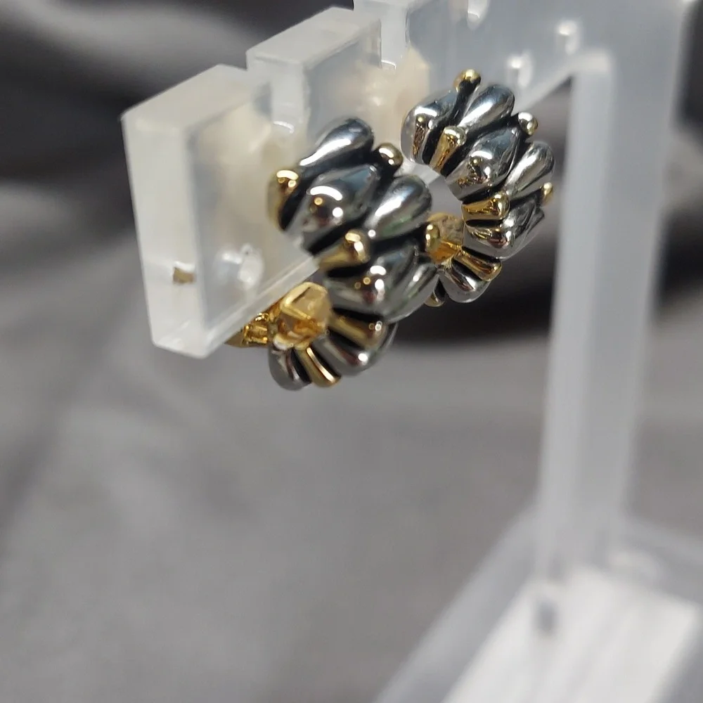 Elegant Silver and Gold Toned Women's Clip On Earrings - Picture 3 of 6